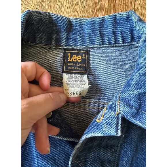 LEE Vintage Medium Wash Denim Jacket Size Medium - Picture 2 of 6